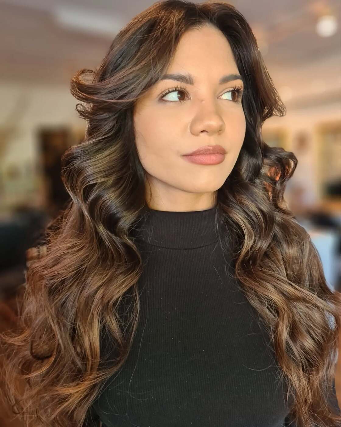 Caramel brunette with a bouncy blow-dry